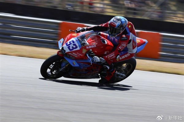 张雪机车包揽WSBK法国站WorldSSP头排发车，国产赛车强势打破欧美垄断