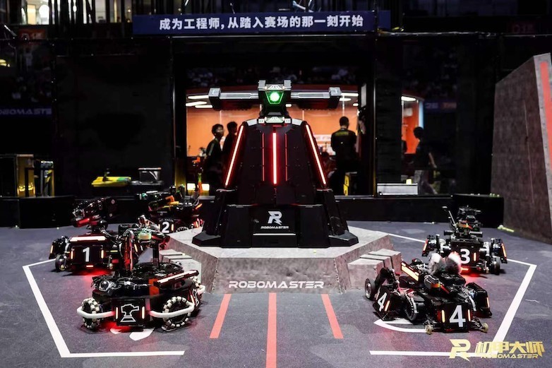 专业显示赋能巅峰对决,明基RD系列全程护航RoboMaster 2026
