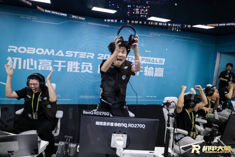 专业显示赋能巅峰对决,明基RD系列全程护航RoboMaster 2026