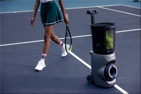 牵手冠军教头费雷罗:LUMISTAR皓翊星辰 AI 网球训练伙伴 TERO Pro 正式发布