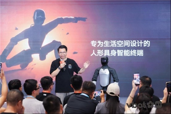 Vbot ATOM发布，人形机器人进入产品化时刻