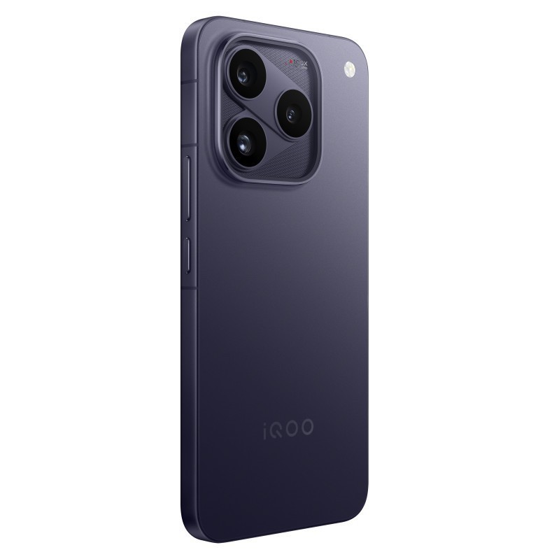 2026年6000元档屏幕通透游戏手机:iQOO 16实测