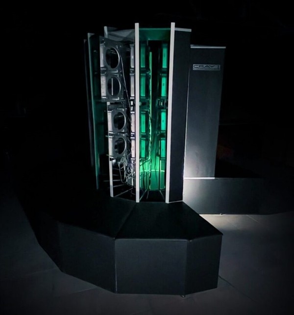 西班牙博物馆用30台旧Mac Mini复刻Cray-1超级计算机,算力超原版9倍