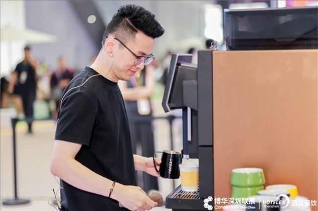赛场8分钟,门店一整天:同一个\