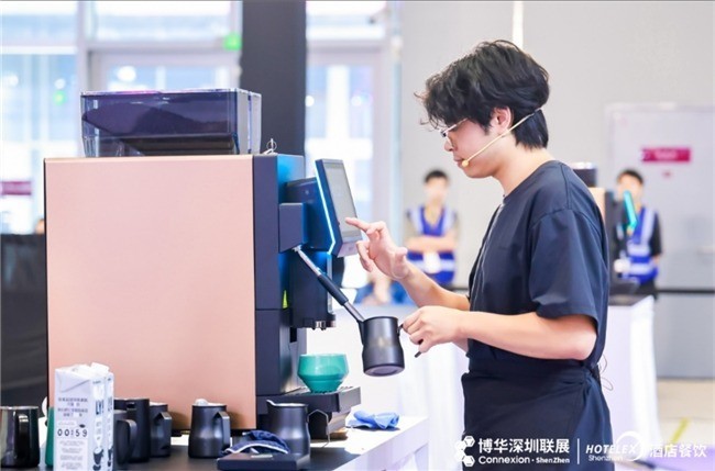 赛场8分钟,门店一整天:同一个\