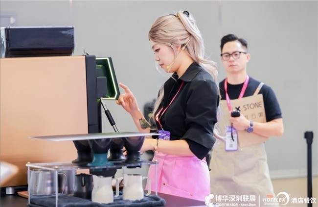 赛场8分钟,门店一整天:同一个\