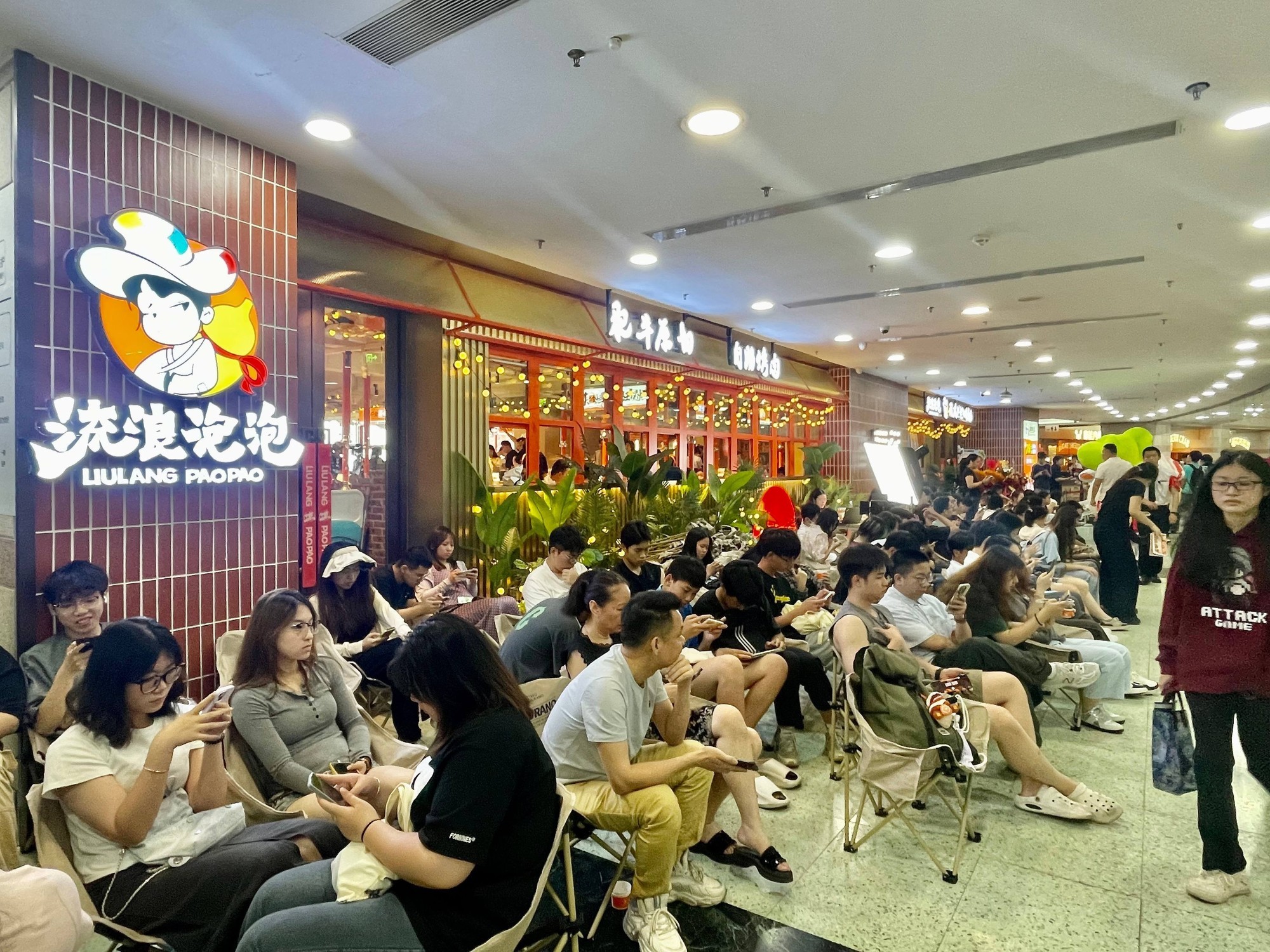 自助烤肉品牌送豪车!流浪泡泡连续两年重奖加盟商