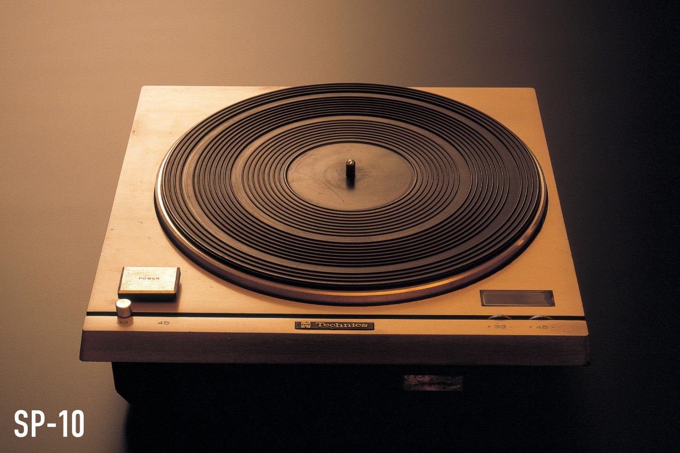 为庆祝SL-1200系列诞生55周年, Technics推出全新限量版周年纪念款M7G系列