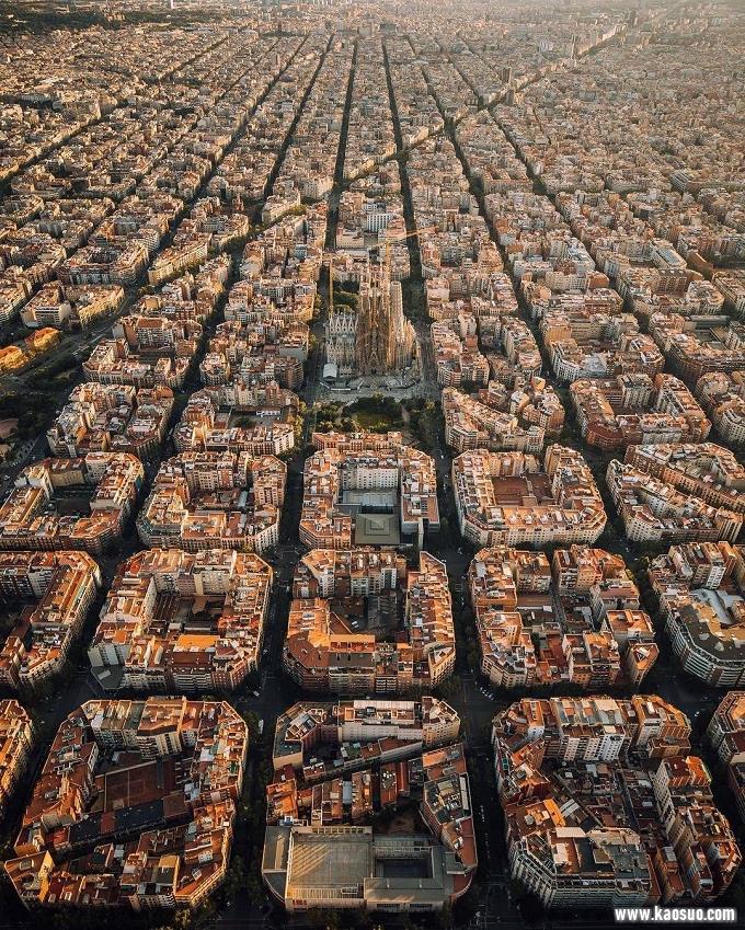 在上帝吻过的城市巴塞罗那,感受热情如火的当代艺术