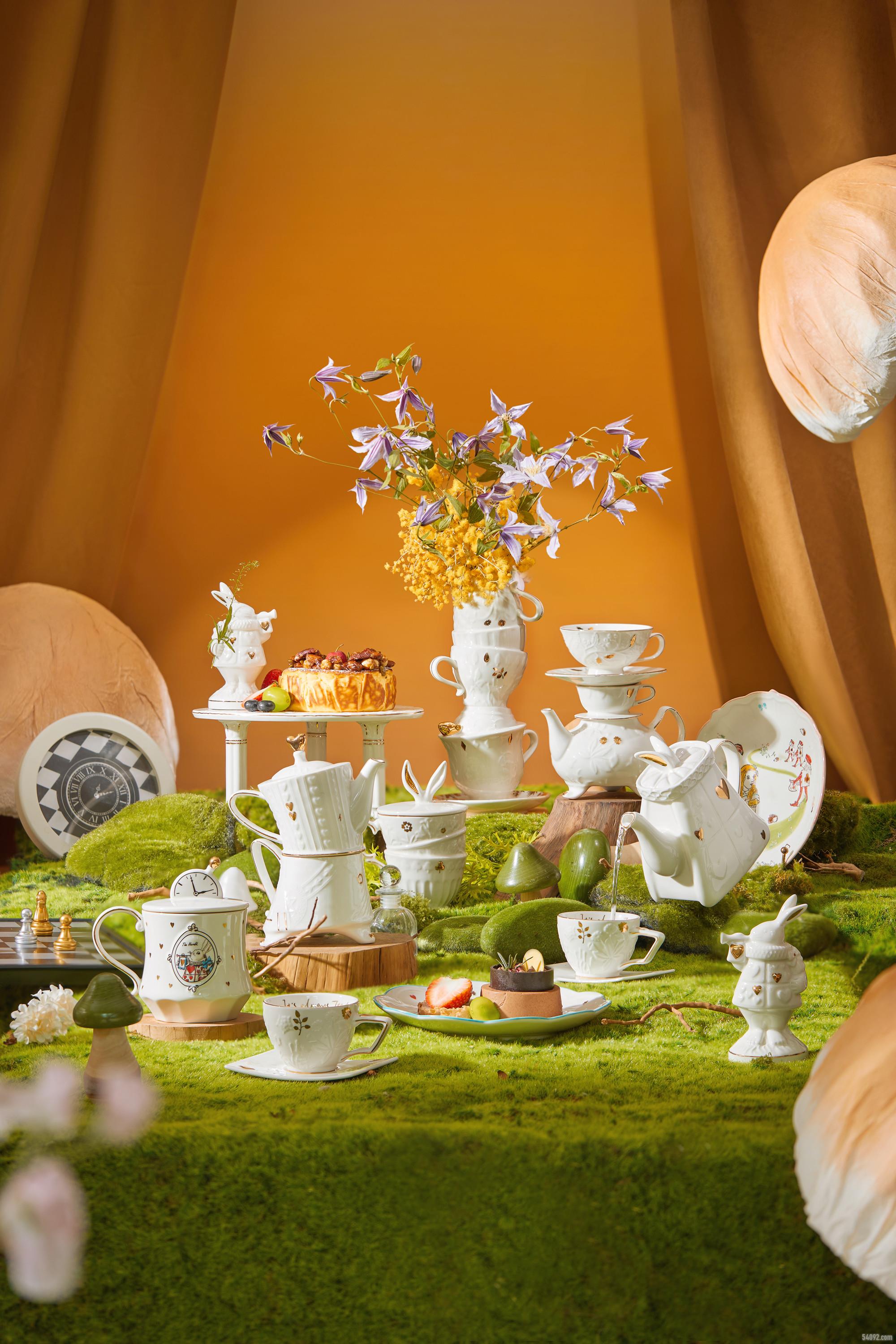 JOYYE卓艺联名V&A博物馆【爱丽丝漫游奇境】全新概念升级上市!